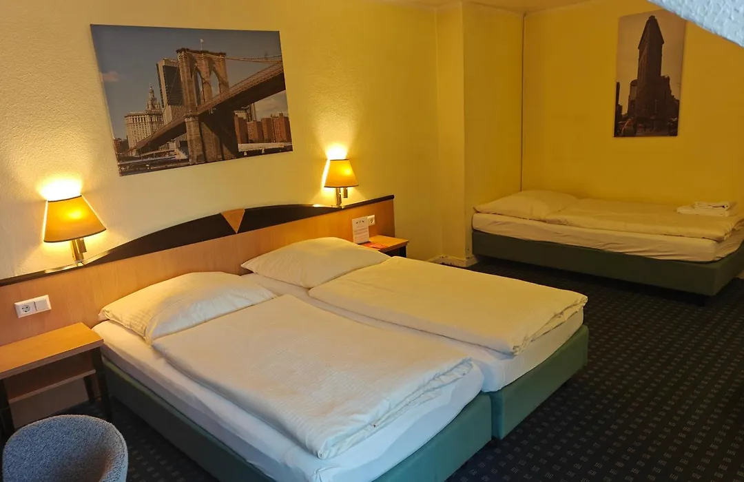 Hotel Flora-1